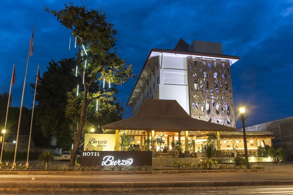 Burza 3*